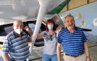 Benjamín Ruiz Lucio, Vanessa Sola Iso y Miguel García Maya, a punto de subir a la avioneta.