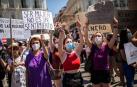 Feministas se manifiestan contra la ley trans: "¡Irene Montero, dimisión!"