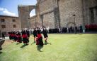 La presidenta de la Comunidad Foral ha presidido por primera vez el homenaje a los reyes y reinas del antiguo Reino de Navarra, celebrado este mediodía con representantes de las instituciones forales en el Monasterio San Salvador de Leyre.