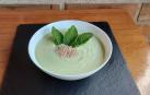Sopa fría de pepino y aguacate