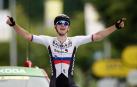 Matej Mohoric, del Bahrainn Victorious, celebra su victoria en la septima etapa del Tour con lagrimas en los ojos