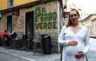 Naroa Mendaza Armendáriz, de 34 años, es la dueña de El Perro Verde, en Jarauta