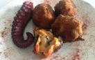 El sabor del pulpo no se pierde en estas croquetas.