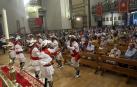 Los danzantes interpretaron ‘Fajina’ y ‘Fajina Vals’, al término de la misa de las 19.30 horas en San Lorenzo