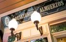 Fachada de la cafetería del Panadero de Eugui
