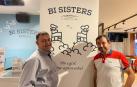 José María Urdin Martínez e Iñaki Orcaray Barberena, propietarios del bar Bi Sisters.