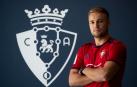 Javi Ontiveros ha posado ya con la camiseta de Osasuna