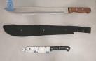 Armas blancas que portaba uno de los detenidos