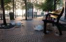 Suciedad y restos tras San Fermín Chiquito en la plaza Compañía de Pamplona