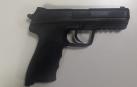 Una de las armas requisadas por la Policía Municipal
