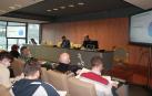 Jesús Mª Rodríguez y Javier Cía, durante la reunión en Estella con representantes de los ayuntamientos de la zona