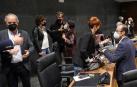 Parlamentarios, durante el pleno de este jueves