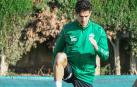 El delantero del Elche, Pere Milla, se ejercita en las instalaciones del campo Díez Iborra este viernes
