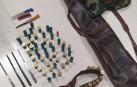 Armas incautadas al conductor que circulaba haciendo eses por la avenida Bayona de Pamplona