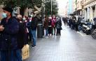 Colas en el Departamento de Salud para solicitar el pasaporte Covid