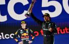 Hamilton celebra la victoria en Jeddah.