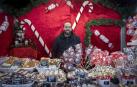 Puestos de la feria de Navidad en la Plaza del Castillo de Pamplona