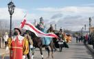 Melchor, Gaspar y Baltasar, a su llegada a caballo a la capital ribera