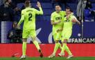 Los futbolistas del Elche celebran uno de sus goles
