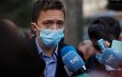 Iñigo Errejón atiende a la prensa a la llegada este martes a los juzgados