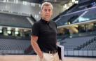 José Ramón Santesteban, subdirector de Infraestructuras Deportivas, en el Navarra Arena, la instalación ‘estrella” de la Comunidad