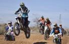 Varios pilotos compiten en una prueba anterior en el circuito de Murchante