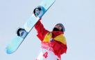 Queralt Castellet celebra su medalla de plata en 'Halfpipe' en los Juegos Olímpicos de Invierno de Pekín de 2022