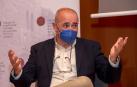 Ignacio López Goñi, durante su diálogo con Carlos Artundo