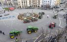 Protesta de los agricultores y ganaderos con sus tractores en Pamplona