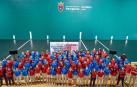 Un total de 111 pelotaris, seleccionadores y jueces pusieron la nota de color a la presentación de las selecciones navarras de pelota celebrada este martes en el frontón Labrit