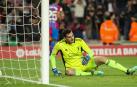 Sergio Herrera se lamenta tras encajar uno de los goles contra el Barcelona en el Camp Nou