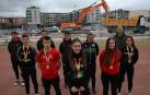 EL SOTO, IRRECONOCIBLE. De izda. a dcha., Adrián Servent (técnico), Mikel Calvo (medalla de plata sub-20 en 800), Aitor Beorlegui (técnico), Unax Chocarro (oro sub-18 en 800), Iñaki Sanz (técnico), Ane Algarra (oro sub-18 en pentatlón), Pablo Bolea (técnico),  Nahia Miqueleiz (bronce sub-18 en 60 vallas), Igor Soto (técnico) y Naroa Eransus (bronce sub-20 en 60 m)