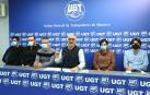 Lorenzo Ríos, en el centro, rodeado de los cinco delegados de UGT en el comité de Sunsundegui