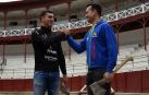 Iker Vicente y Mikel Larrañaga, en Tolosa.