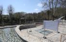 A la izquierda, el antiguo aljibe en el que se depositaba del agua del pozo que, ahora, se ha recubierto con un cristal en la cubierta