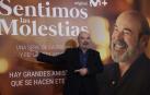 Antonio Resines posa durante la presentación de la serie 'Sentimos las molestias' en el Teatro Real de Madrid