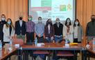 Impulsores y colaboradores del programa, junto a alumnado que ha obtenido gracias a él su carné de conducir