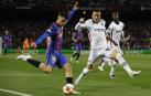 Pedri, en un momento del partido frente al Eintrach