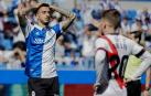 Joselu se lamenta tras fallar una ocasión