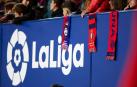 Un detalle de unas bufandas en la grada de El Sadar durante el último partido contra el Real Madrid