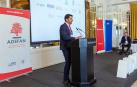 El vicepresidente de Adefa´n, Iñaki Ecaym, durante su discurso en el acto celebrado en el Hotel Tres Reyes de Pamplona