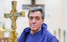 Juan Miguel Arriazu Larrambebere, fotografiado con la túnica de prior de la Hermandad de la Pasión del Señor en abril de 2014