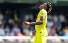 Samuel Chukwueze se lamenta tras fallar una ocasión