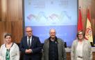 Presentción del libro ‘Modelo de intervención con el alumnado de altas capacidades en Navarra’. De izquierda a derecha: Elena Aguilera (autora del libro), Carlos Gimeno (consejero de Educación), Iñaki Martínez (director del CREENA) e Isabel Aracama (autora del libro)