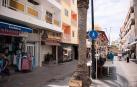 Imagen de la vivienda de Los Cristianos, en Tenerife, en la que apareció el cadáver de una mujer