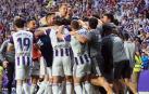Los jugadores del Valladolid celebran el ascenso a Primera División