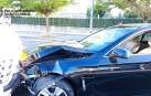 Así quedó el automóvil que colisionó contra varios vehículos en la Txantrea