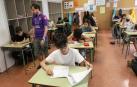 Estudiantes de 1º de ESO del IES Navarro Villoslada haciendo un examen de Geografía e Historia en inglés, el pasado miércoles