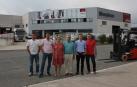 De izda a dcha: Iñigo Redín (Responsable de Taller), Fernando Redín (Responsable Comercial), Mª Angeles Itoiz y Telesforo Redín (padres), Diego Redín (Gerente de Autocar) y Enrique Redín (Gerente de Reybesa)