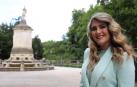 Sofía Esparza, posando ayer cerca del Monumento a Julián Gayarre, en el parque de la Taconera